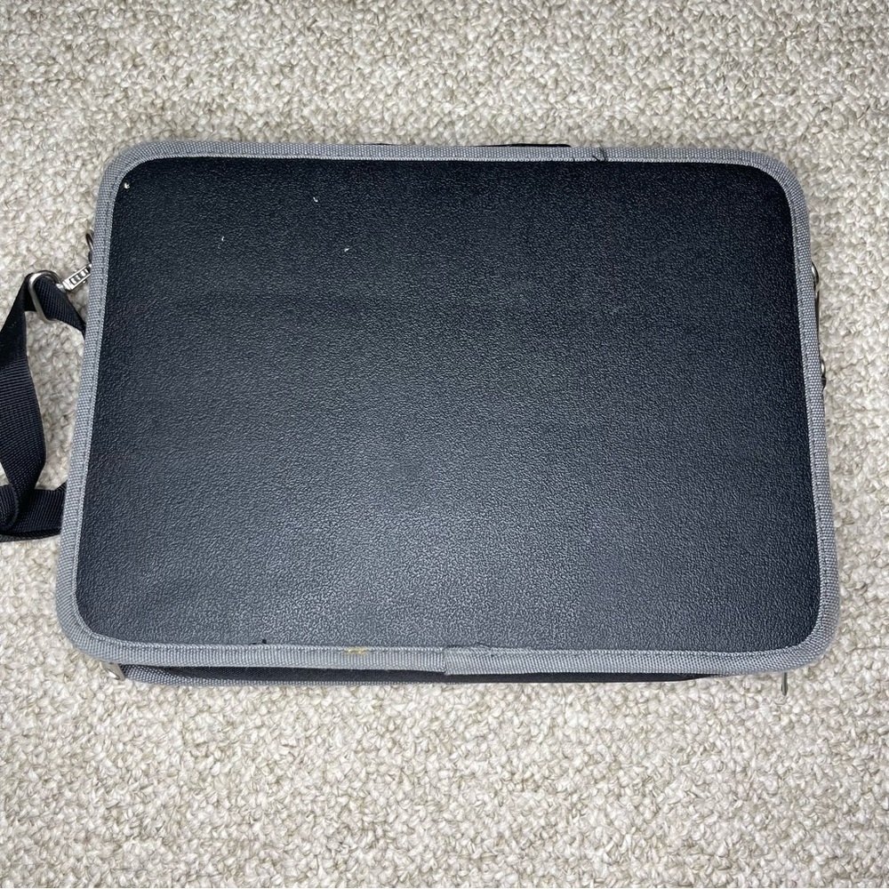 Otterbox Ottershell Always-on Case - Picture 7 of 11